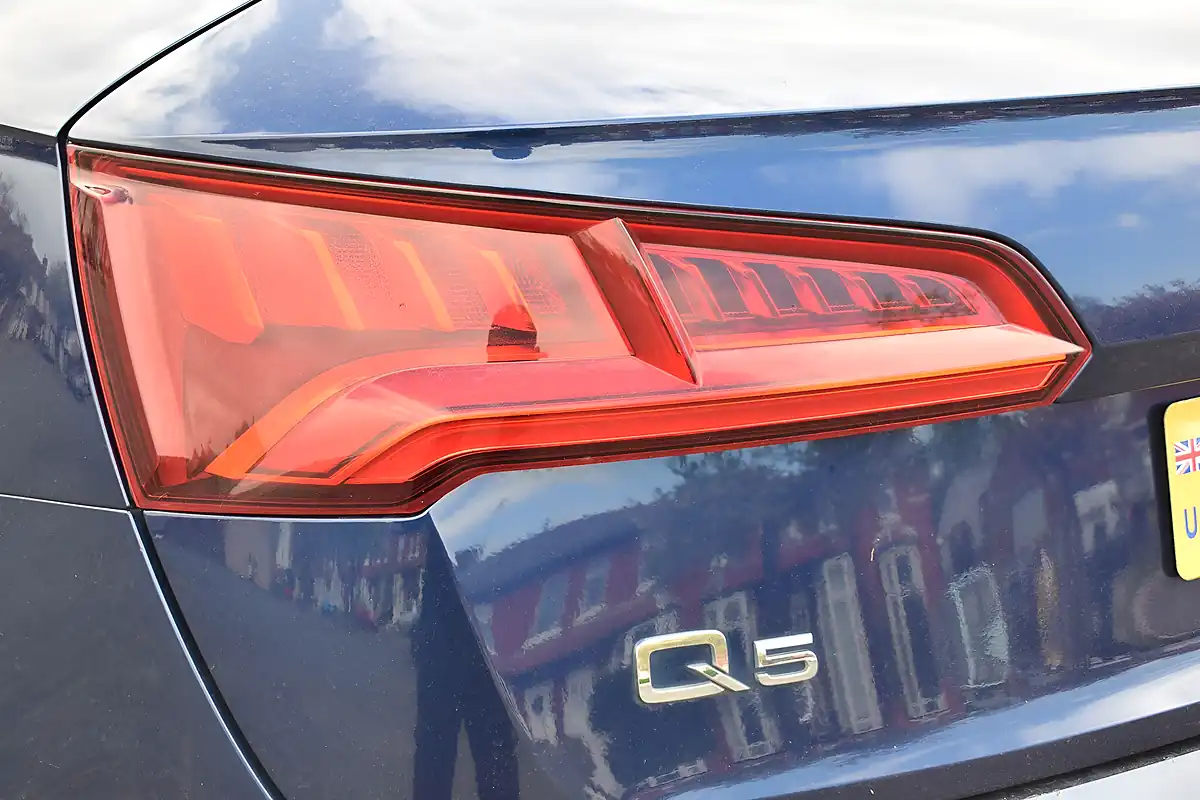 Used 2018 Audi Q5 Sport Blue - Interior and Exterior details 7