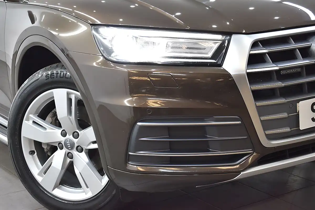 Used 2018 Audi Q5 Sport Brown - Interior and Exterior details 13