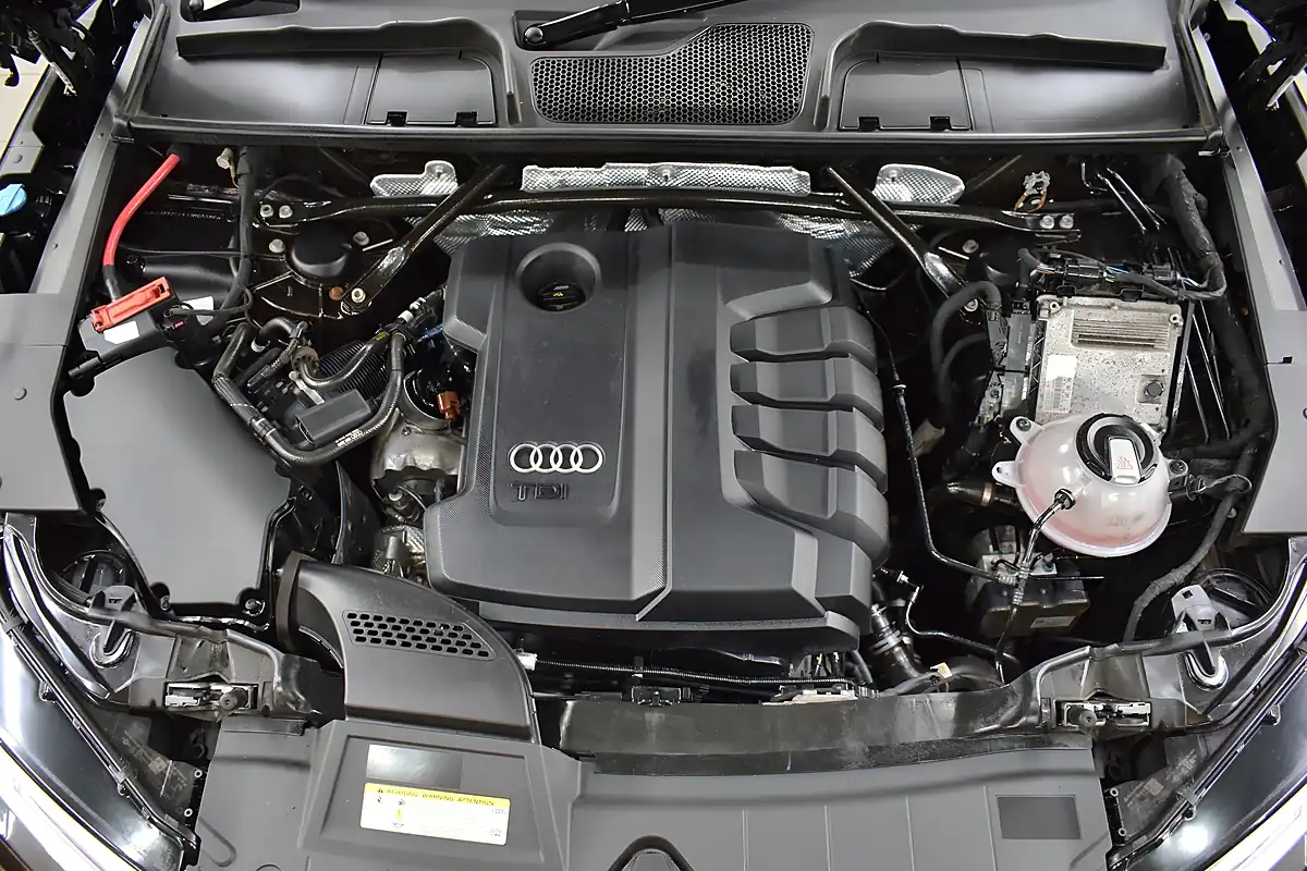 Used 2018 Audi Q5 Sport Brown - Interior and Exterior details 4