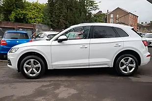 Used 2018 Audi Q5 Sport Glacier White - Interior and Exterior details 5