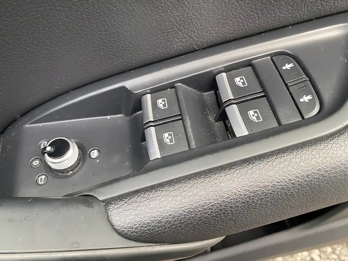 Used 2018 Audi Q5 Sport Red - Interior and Exterior details 14