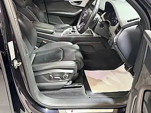 Used 2018 Audi Q7 Black Edition Black - Interior and Exterior details 14