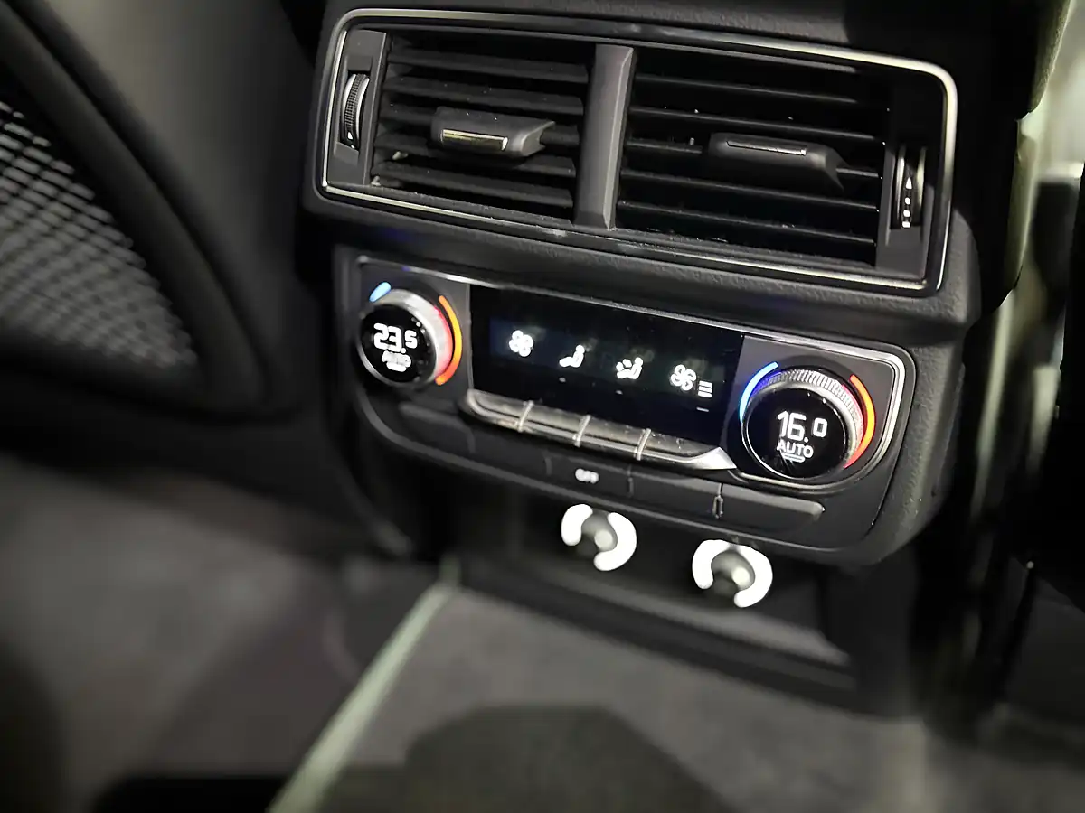 Used 2018 Audi Q7 Black Edition Black - Interior and Exterior details 16