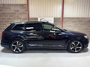 Used 2018 Audi Q7 Black Edition Black - Interior and Exterior details 5