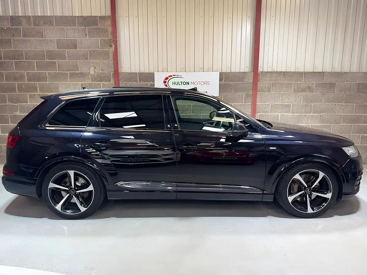 Used 2018 Audi Q7 Black Edition Black - Interior and Exterior details 5