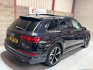 Used 2018 Audi Q7 Black Edition Black - Interior and Exterior details 7