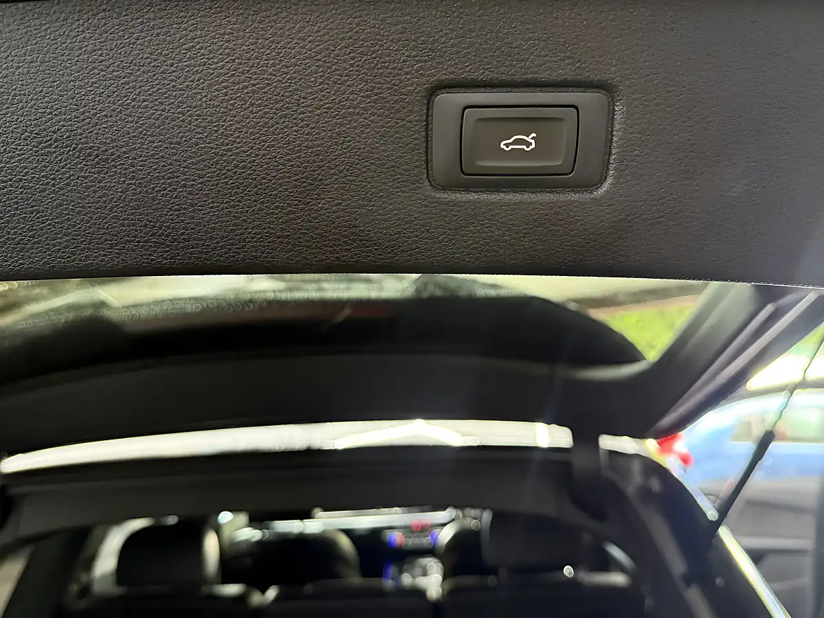 Used 2018 Audi Q7 Black Edition Black - Interior and Exterior details 16