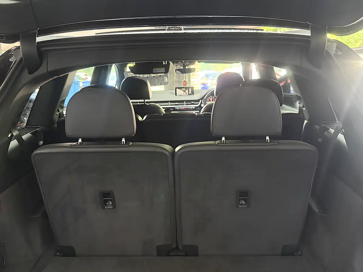 Used 2018 Audi Q7 Black Edition Black - Interior and Exterior details 17