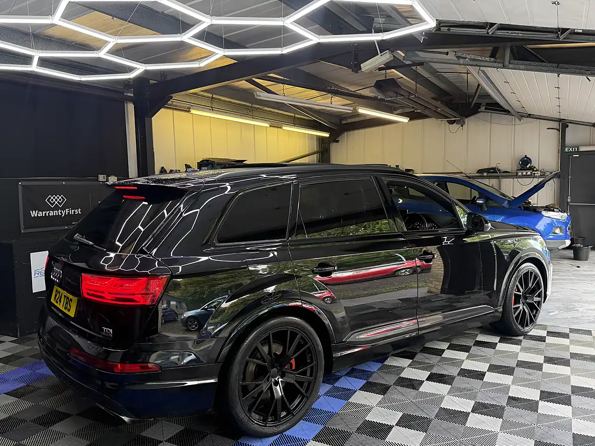 Used 2018 Audi Q7 Black Edition Black - Interior and Exterior details 5