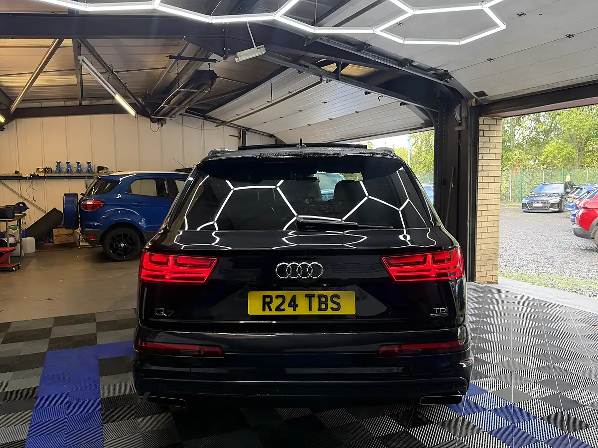 Used 2018 Audi Q7 Black Edition Black - Interior and Exterior details 6