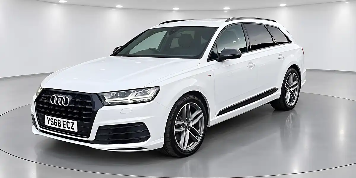 Used 2018 Audi Q7 Black Edition Glacier White - Front View
