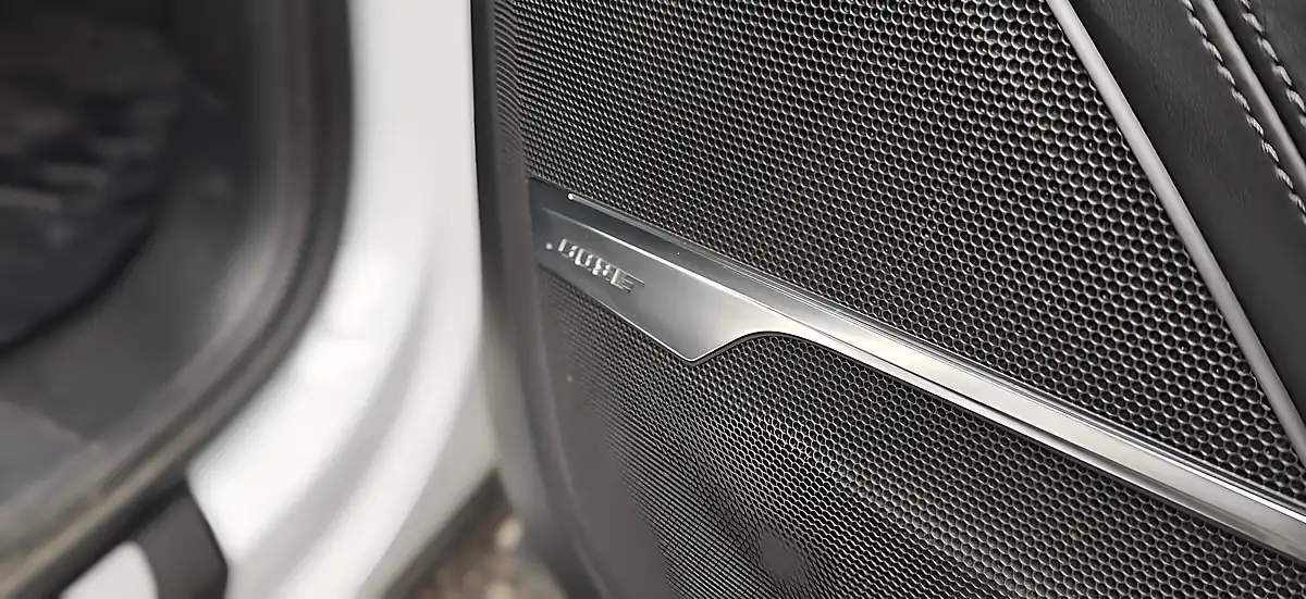 Used 2018 Audi Q7 Black Edition Glacier White - Interior and Exterior details 12