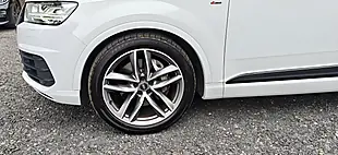 Used 2018 Audi Q7 Black Edition Glacier White - Interior and Exterior details 7