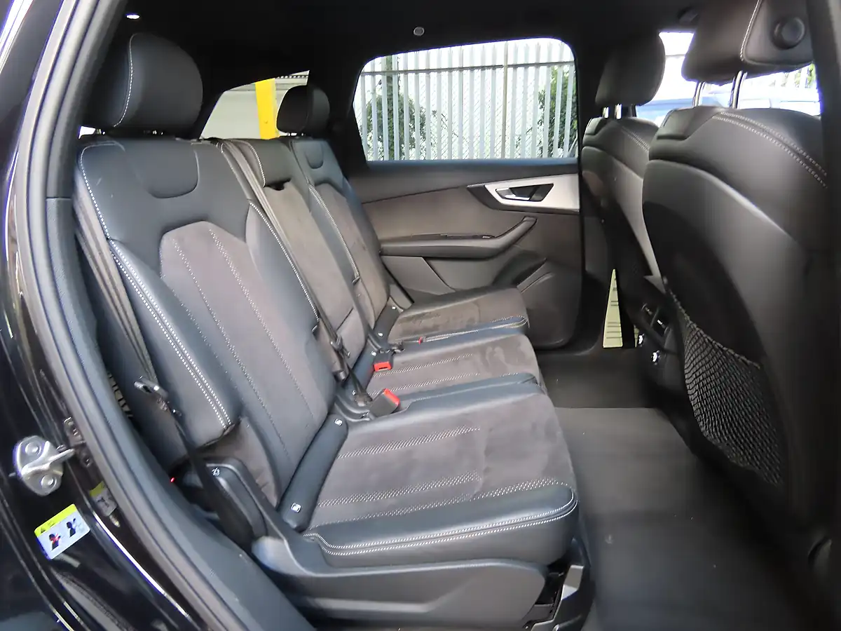 Used 2018 Audi Q7 S Line Black - Interior and Exterior details 9