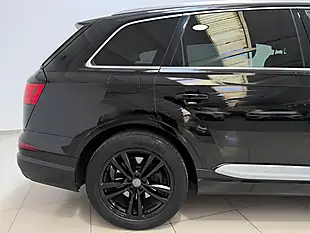 Used 2018 Audi Q7 S Line Black - Interior and Exterior details 11