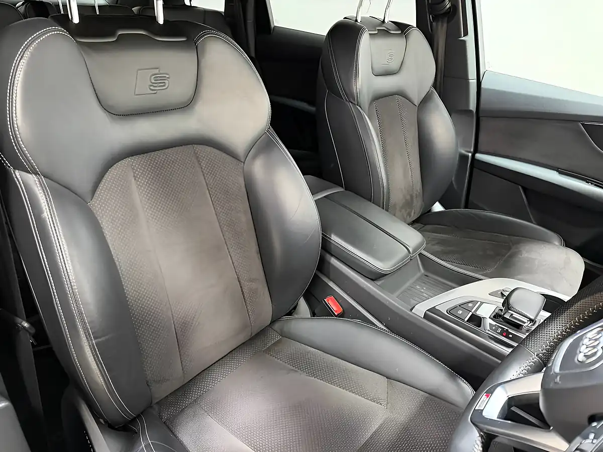 Used 2018 Audi Q7 S Line Black - Interior and Exterior details 15