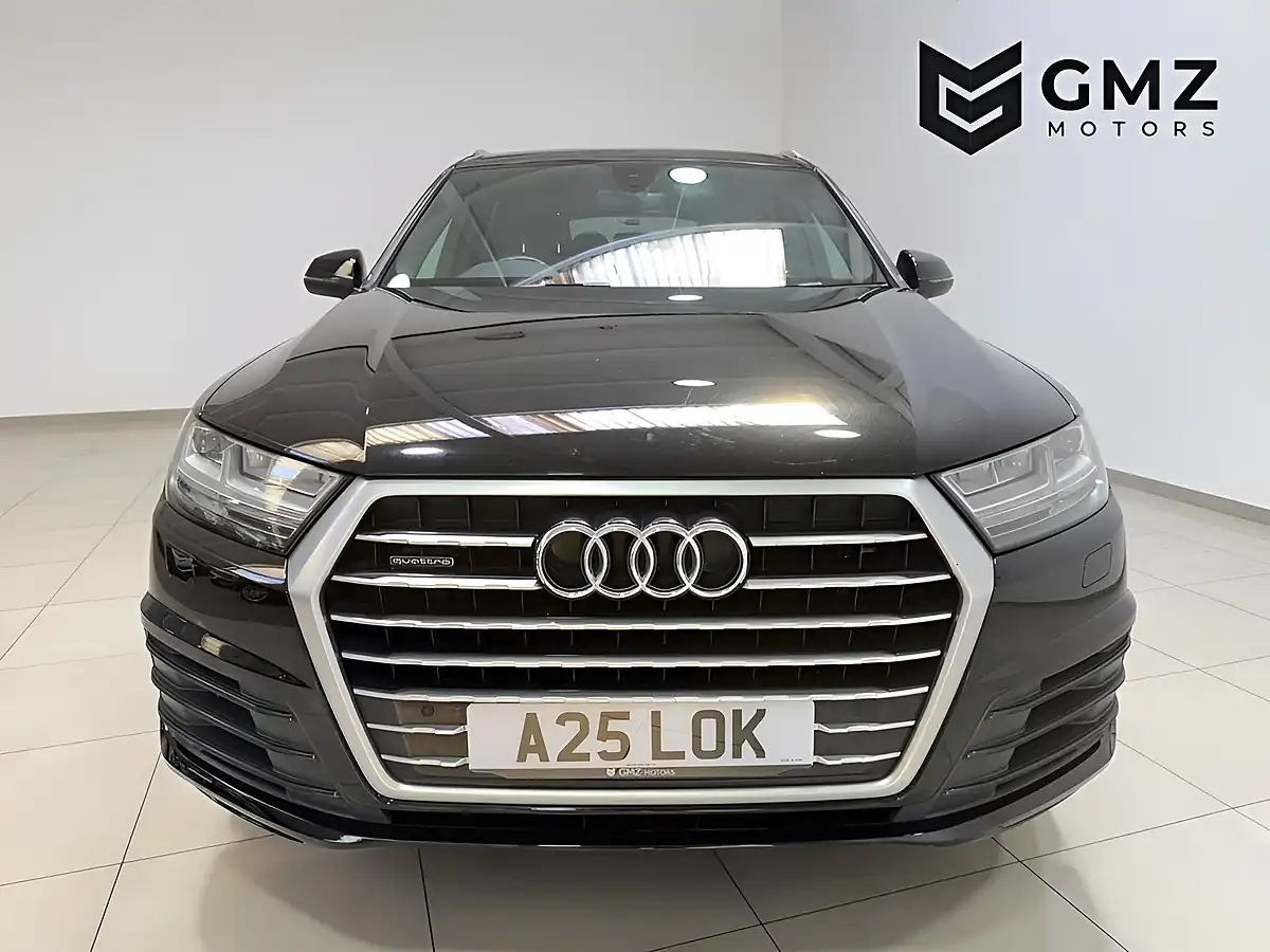 Used 2018 Audi Q7 S Line Black - Interior and Exterior details 2