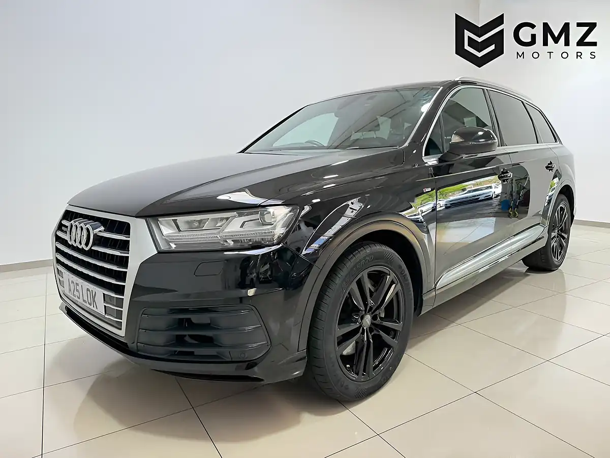Used 2018 Audi Q7 S Line Black - Interior and Exterior details 3