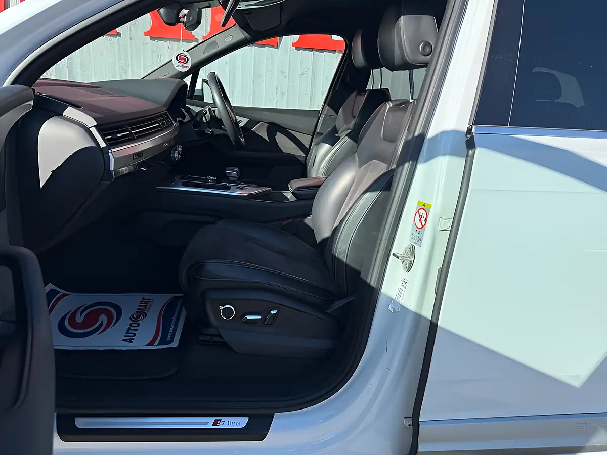 Used 2018 Audi Q7 S Line White - Interior and Exterior details 2