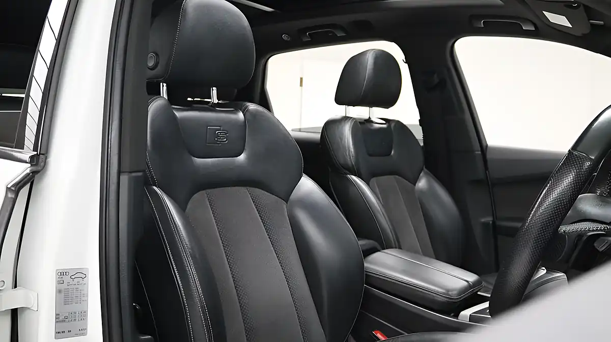 Used 2018 Audi Q7 S Line White - Interior and Exterior details 16