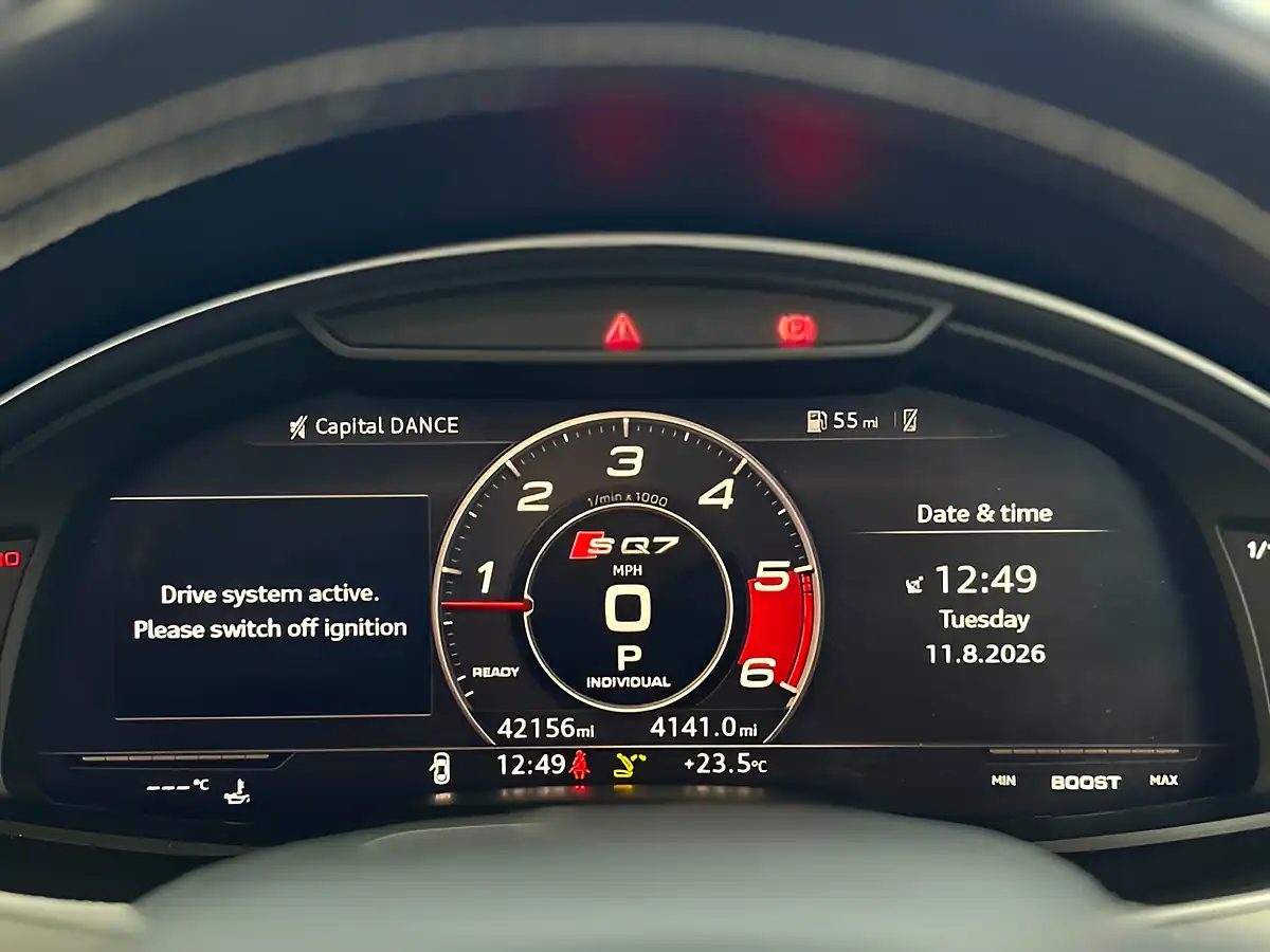 Used 2018 Audi Q7 SQ7 Quattro [4X Services & Huge Spec] Blue - Interior and Exterior details 12