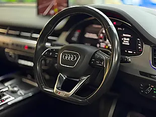 Used 2018 Audi Q7 SQ7 Quattro [4X Services & Huge Spec] Blue - Interior and Exterior details 13