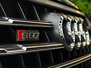Used 2018 Audi Q7 SQ7 Quattro [4X Services & Huge Spec] Blue - Interior and Exterior details 6