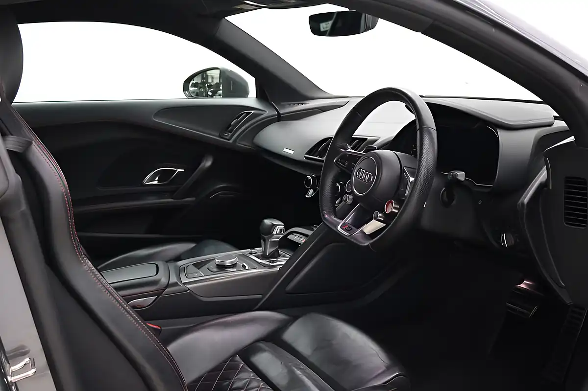 Used 2018 Audi R8 Plus Grey - Interior and Exterior details 3