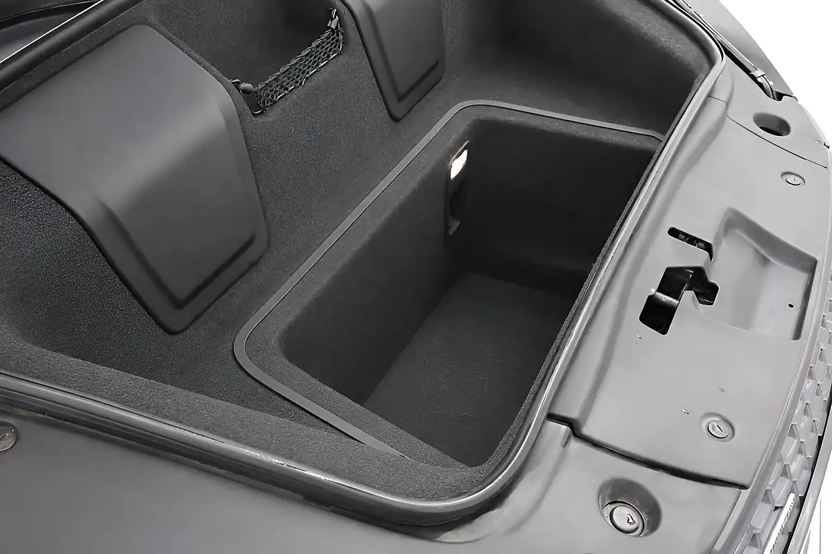 Used 2018 Audi R8 Plus Grey - Interior and Exterior details 6