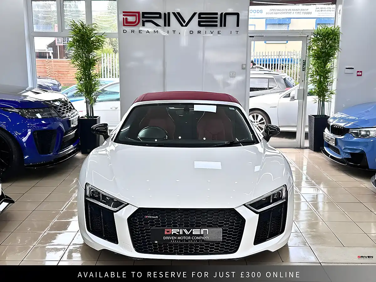 Used 2018 Audi R8 Plus Spyder S Tronic Quattro White - Interior and Exterior details 3