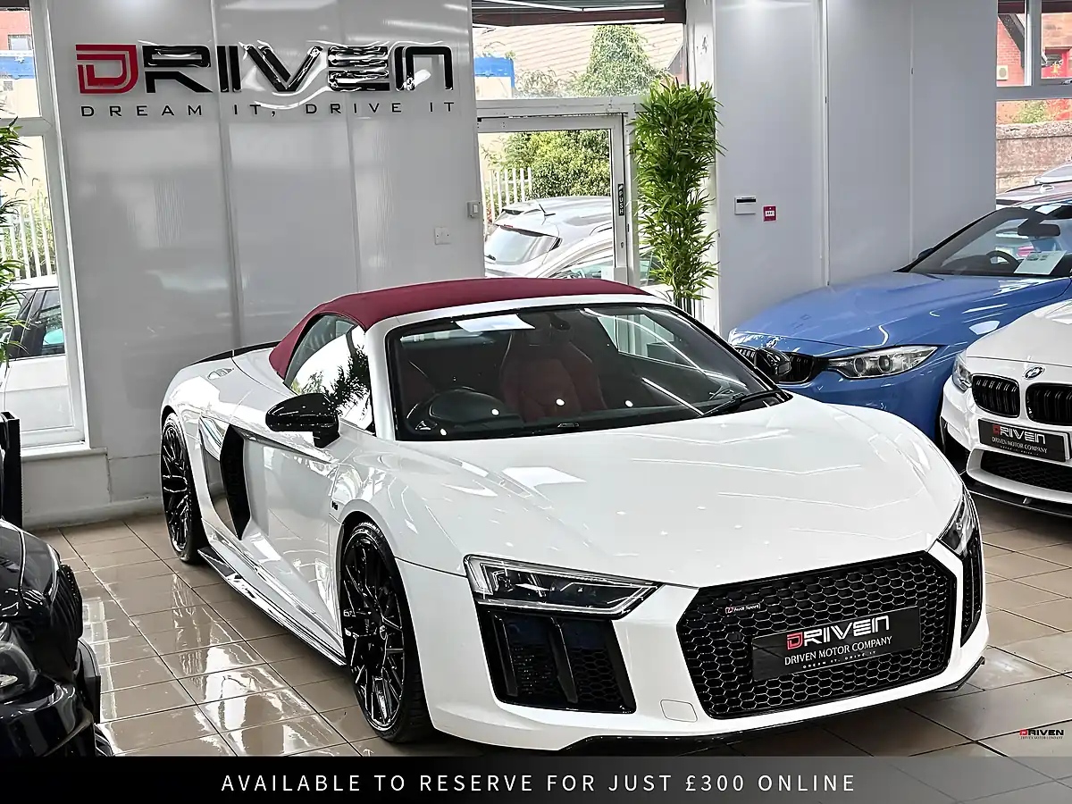 Used 2018 Audi R8 Plus Spyder S Tronic Quattro White - Interior and Exterior details 7