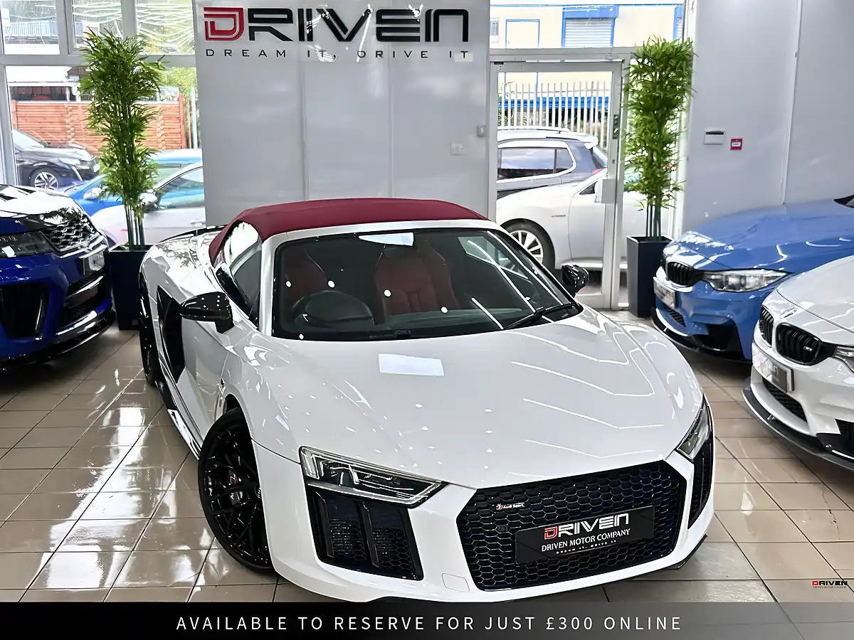 Used 2018 Audi R8 Plus Spyder S Tronic Quattro White - Interior and Exterior details 8