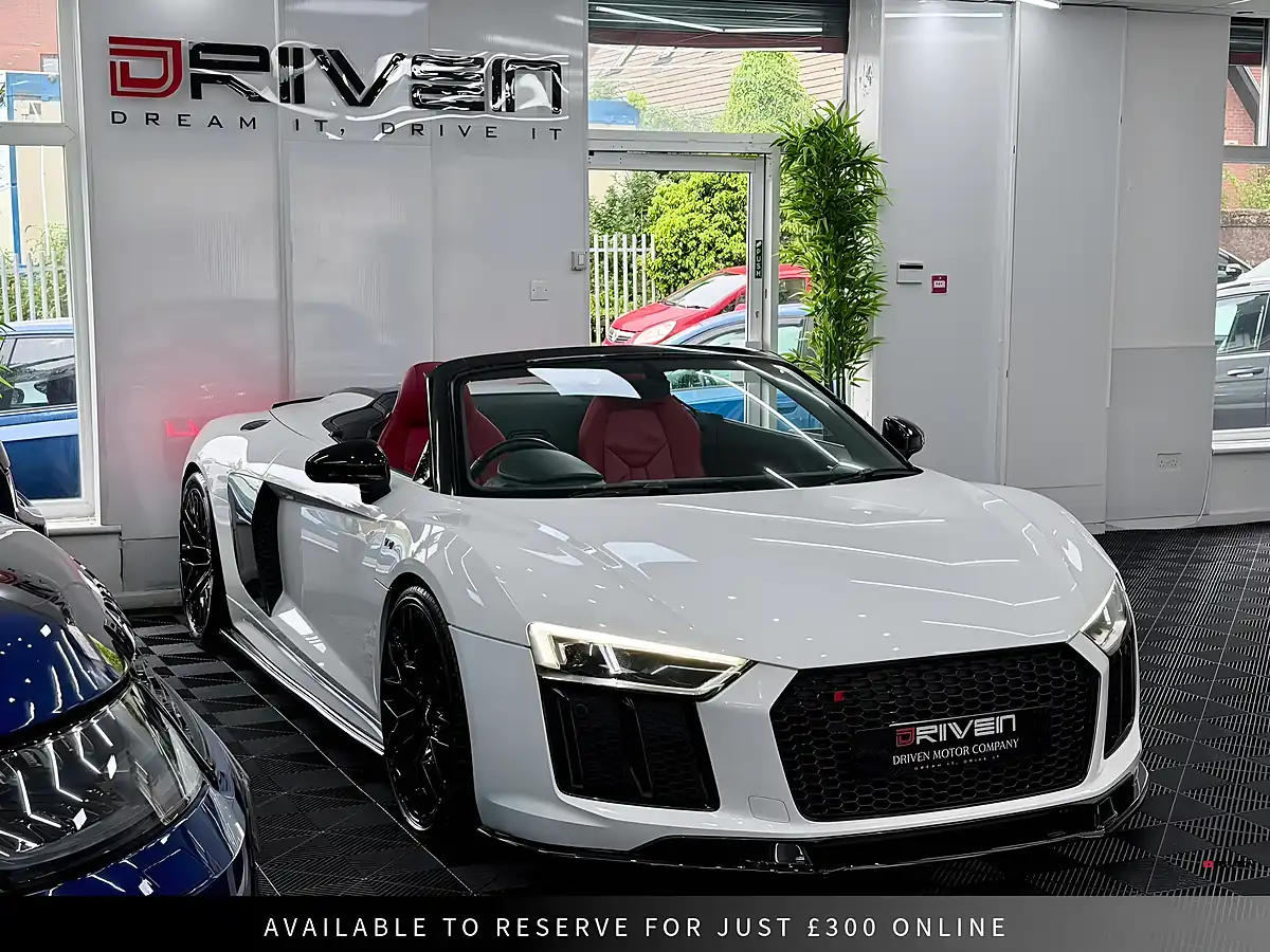 Used 2018 Audi R8 Spyder White - Interior and Exterior details 11