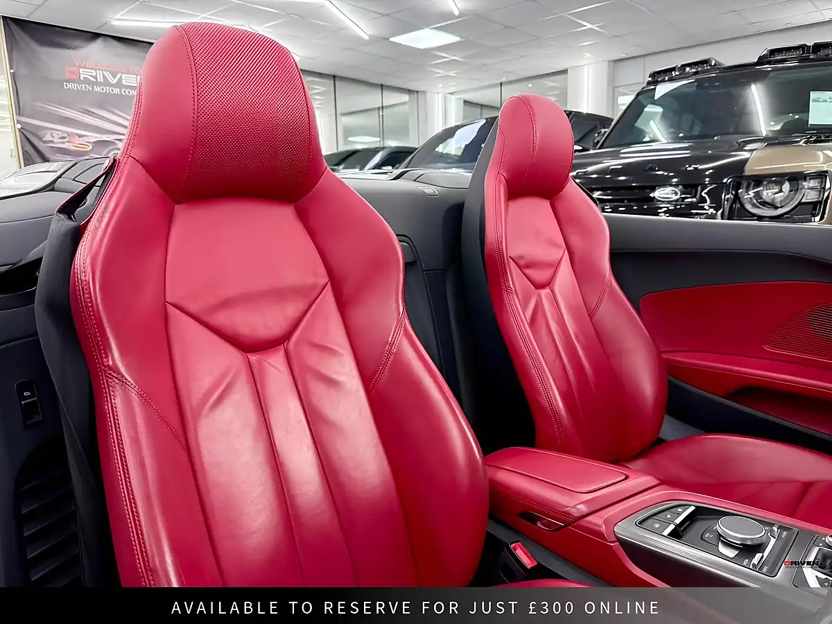 Used 2018 Audi R8 Spyder White - Interior and Exterior details 6