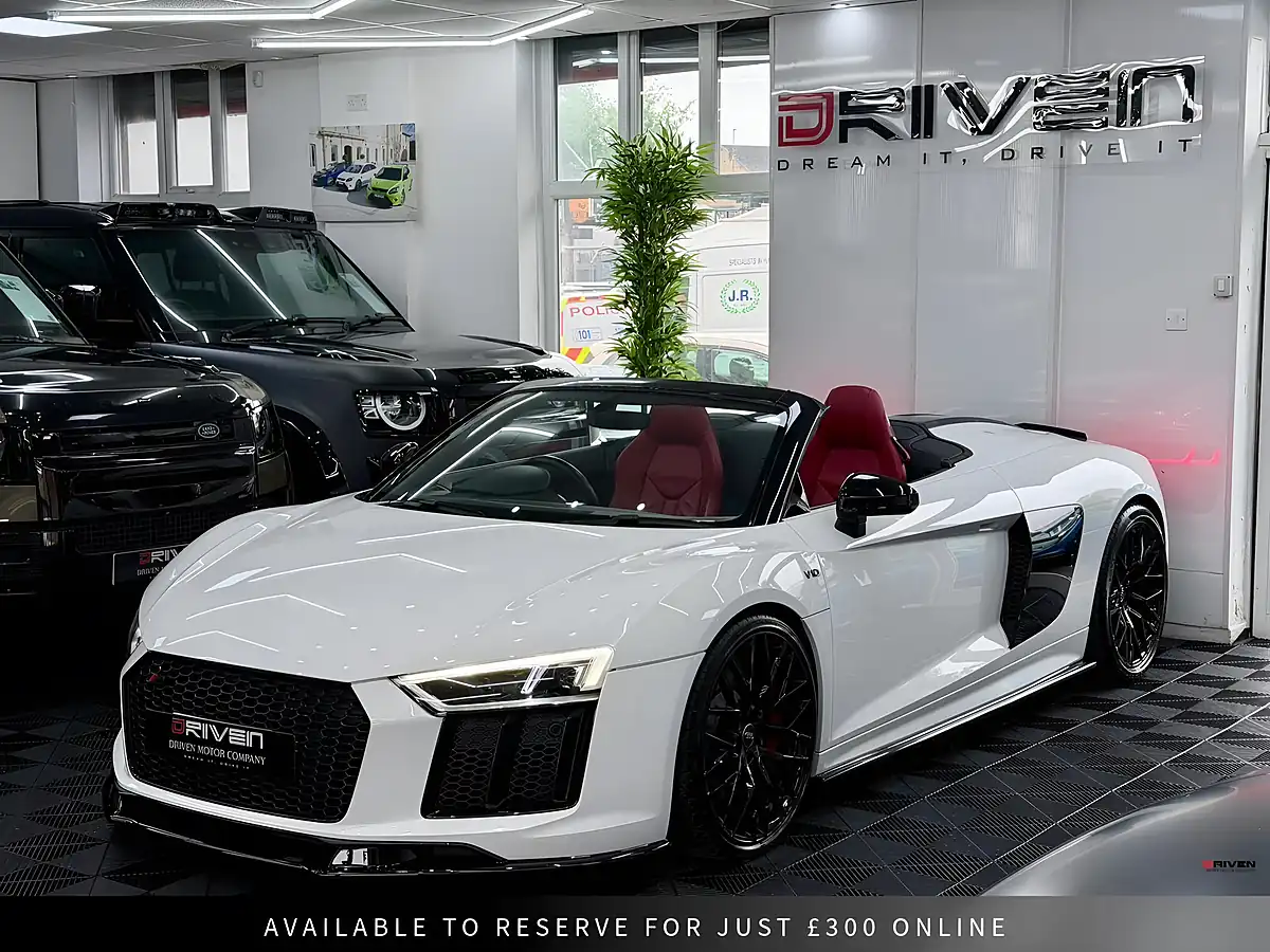 Used 2018 Audi R8 Spyder White - Interior and Exterior details 7