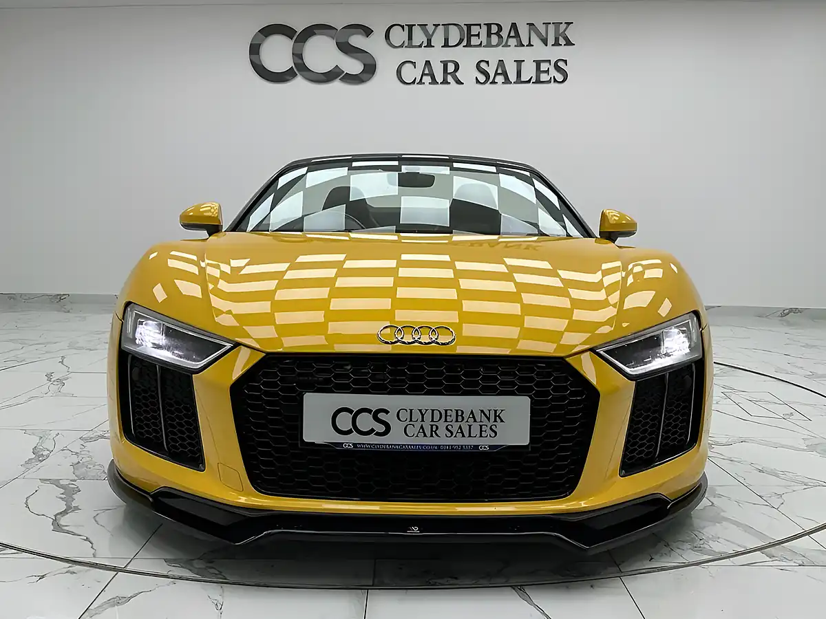 Used 2018 Audi R8 Spyder Yellow - Interior and Exterior details 15