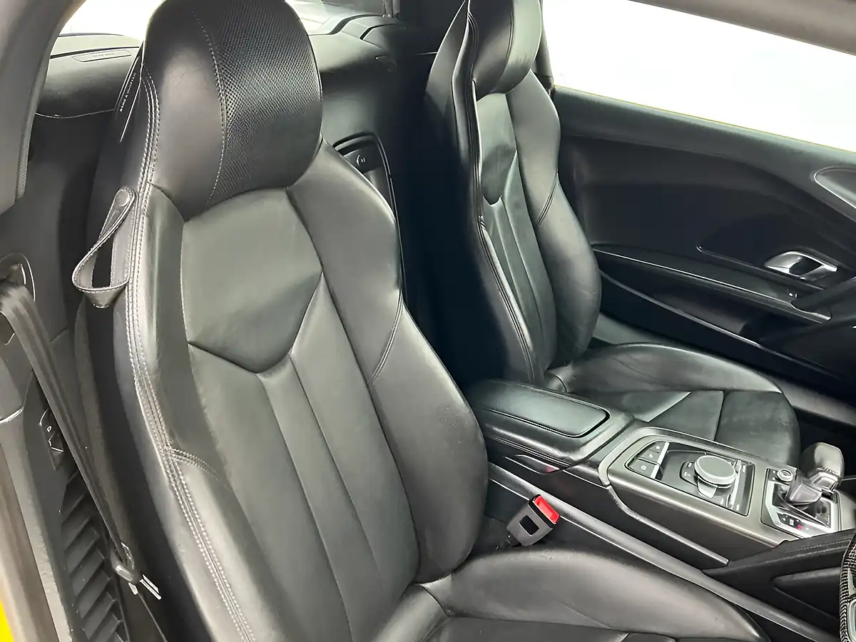 Used 2018 Audi R8 Spyder Yellow - Interior and Exterior details 17