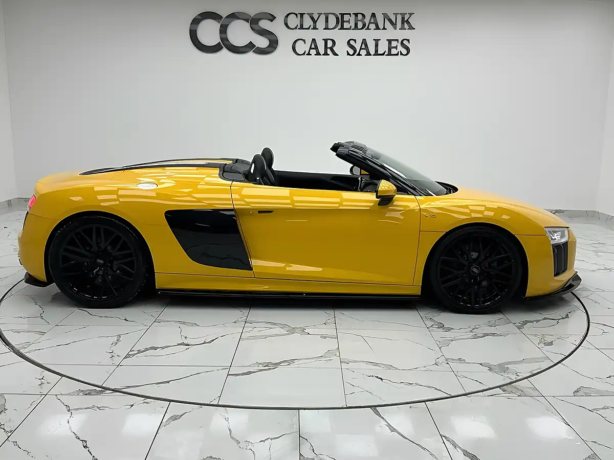 Used 2018 Audi R8 Spyder Yellow - Interior and Exterior details 3