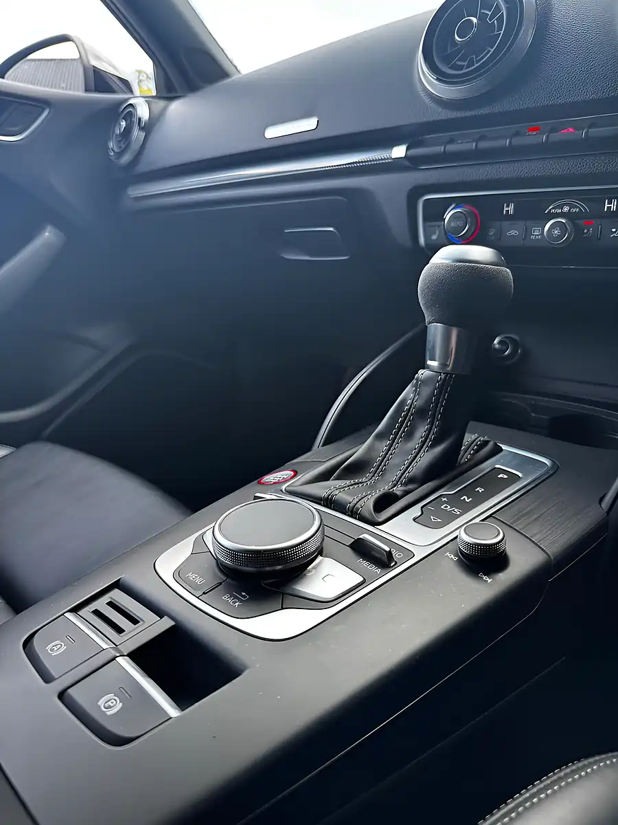 Used 2018 Audi RS3 Saloon Blue - Interior and Exterior details 11