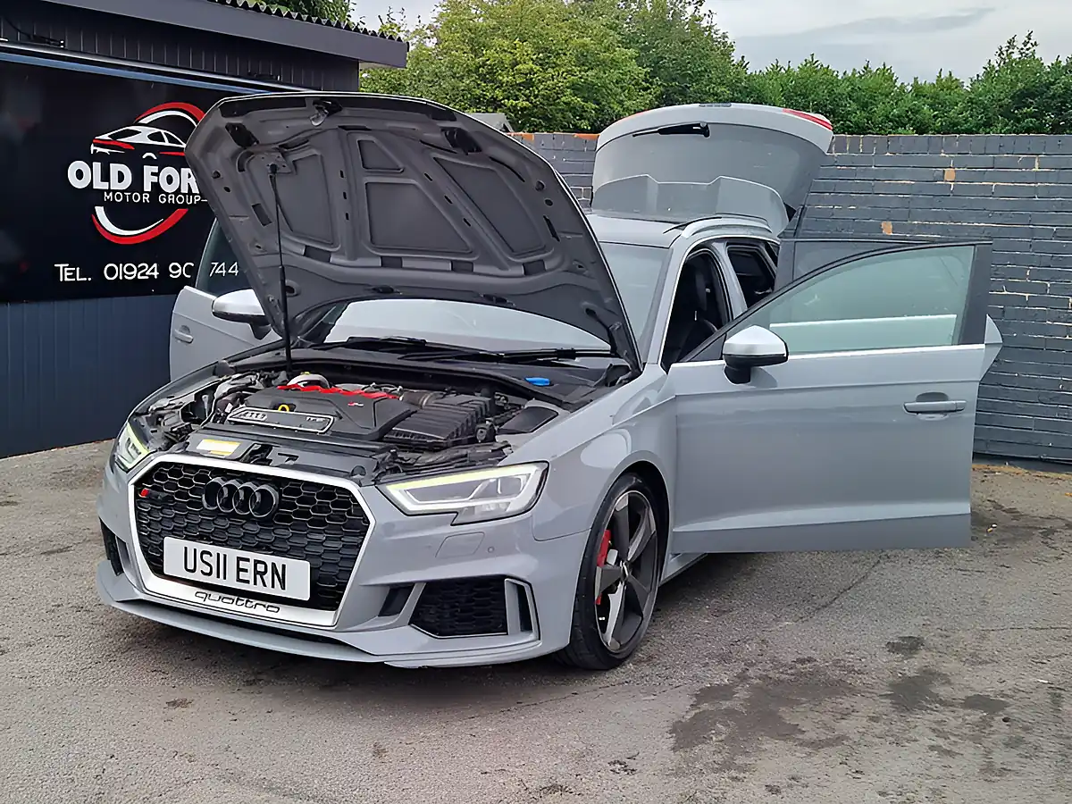 Used 2018 Audi RS3 Sportback Grey - Interior and Exterior details 10