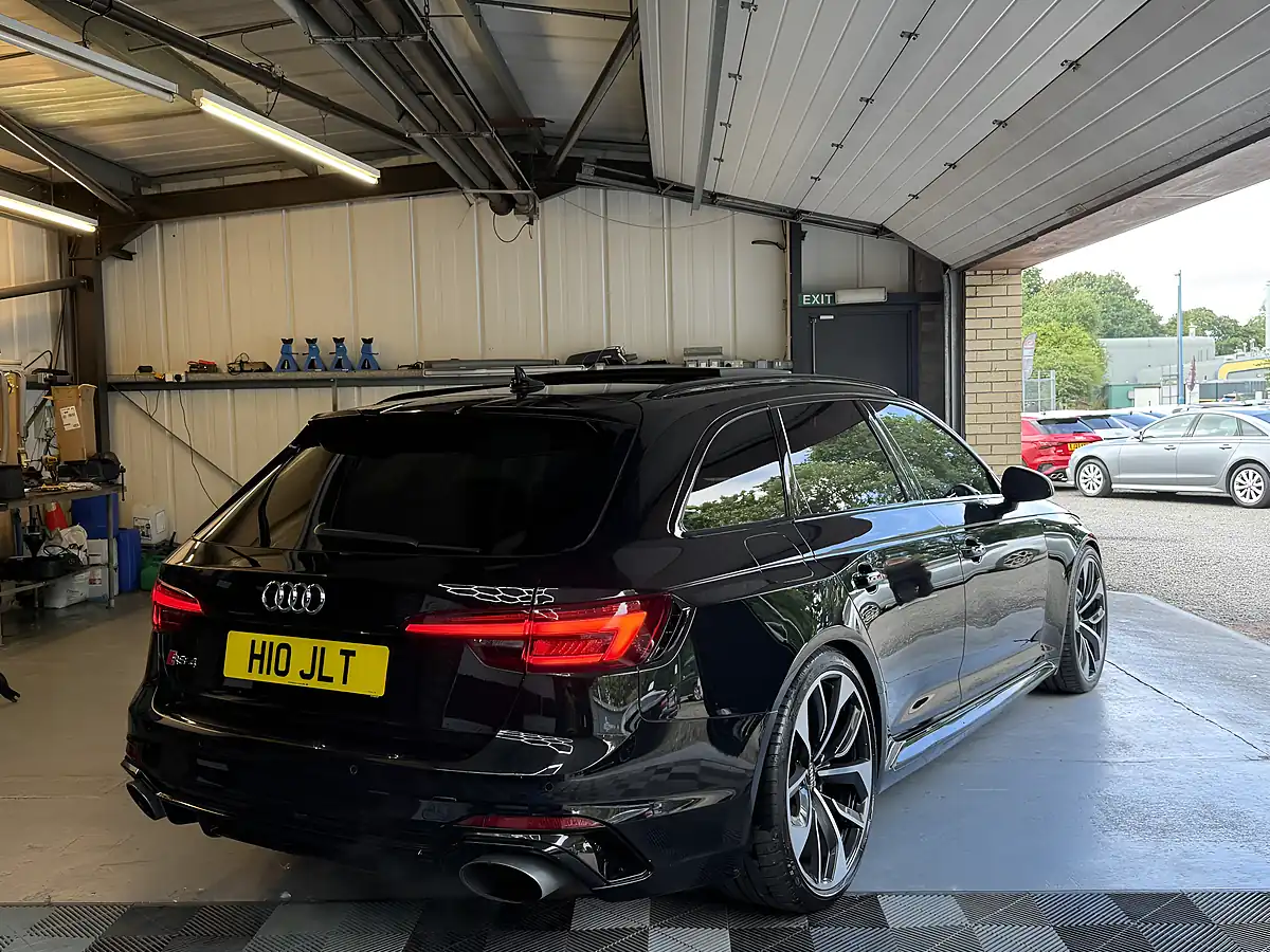 Used 2018 Audi RS4 Avant Black - Interior and Exterior details 12