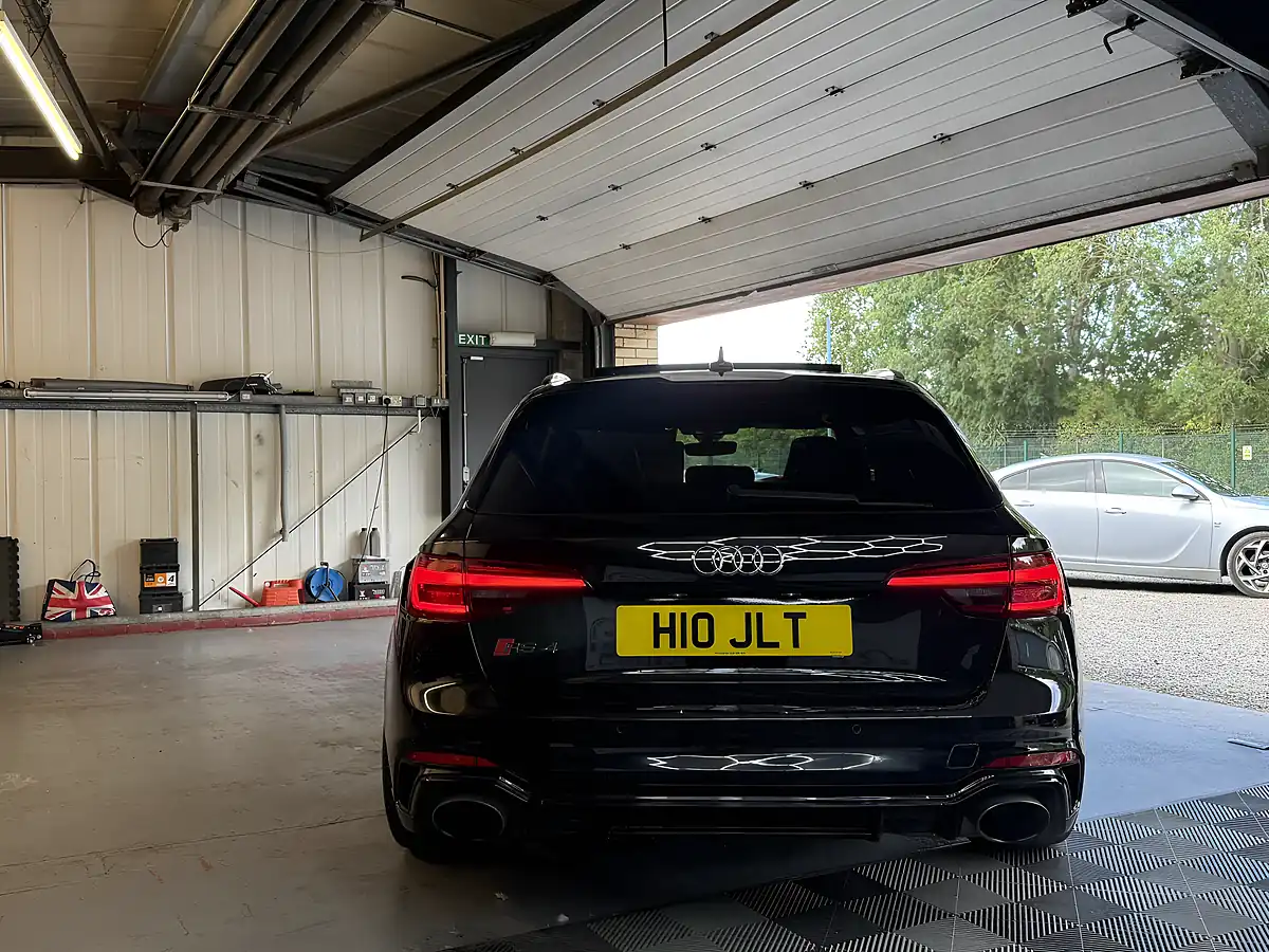 Used 2018 Audi RS4 Avant Black - Interior and Exterior details 13