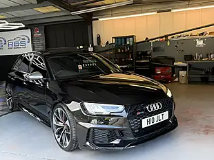 Used 2018 Audi RS4 Avant Black - Interior and Exterior details 15
