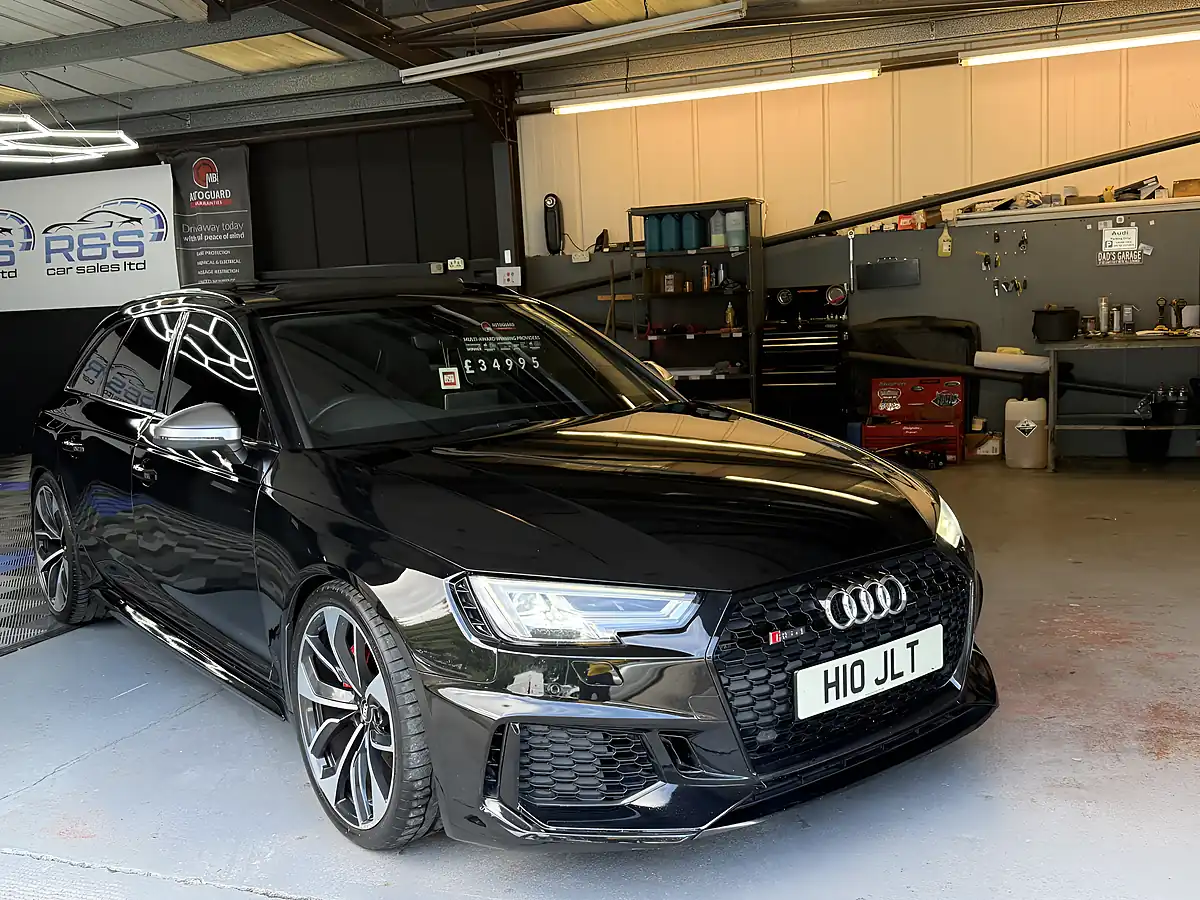 Used 2018 Audi RS4 Avant Black - Interior and Exterior details 15