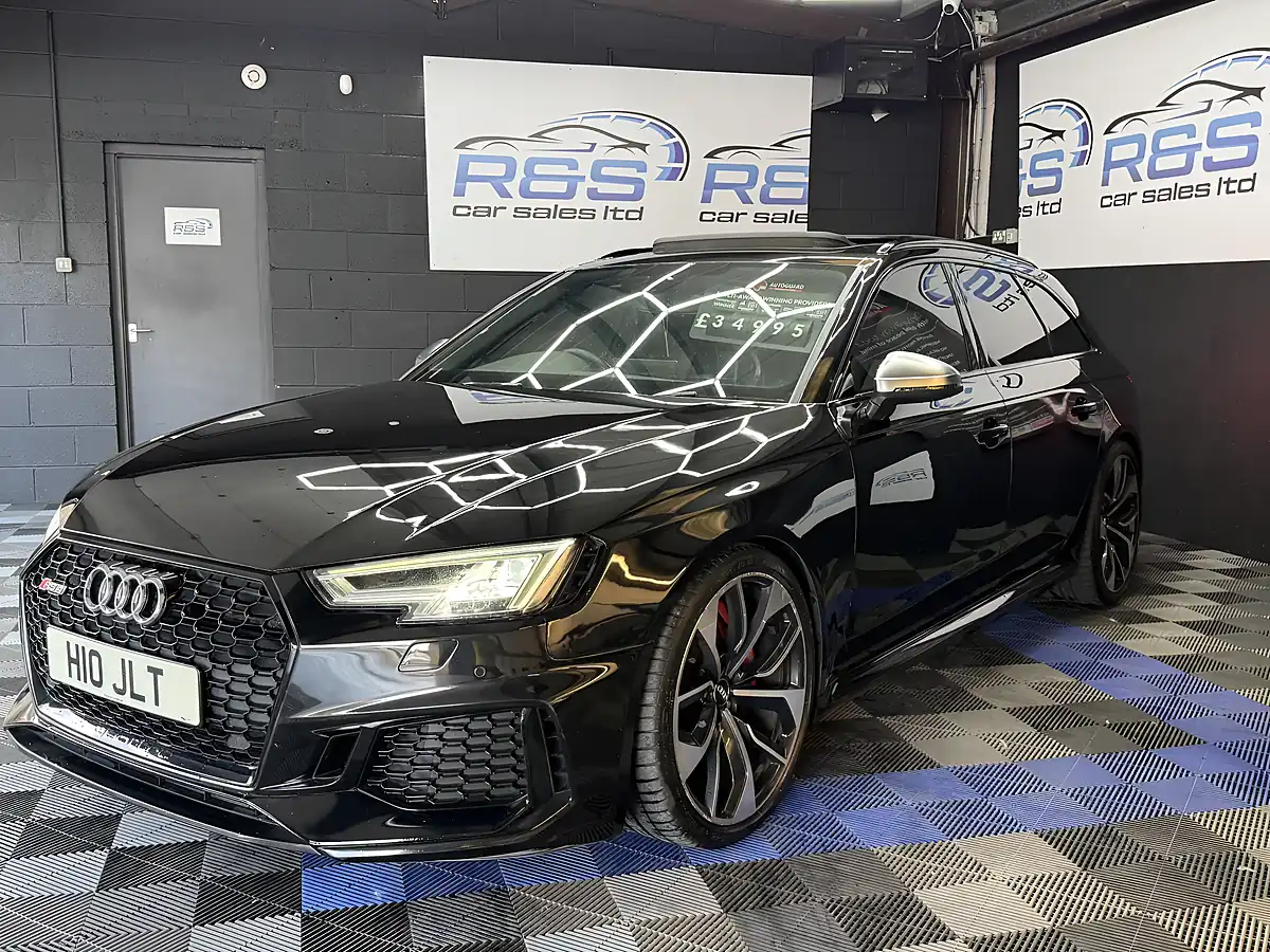 Used 2018 Audi RS4 Avant Black - Interior and Exterior details 8