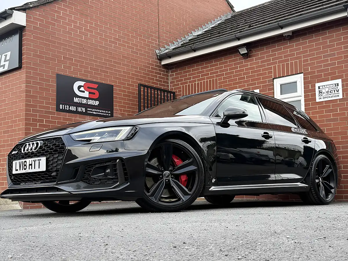 Used 2018 Audi RS4 Avant Carbon Edition Black - Interior and Exterior details 6