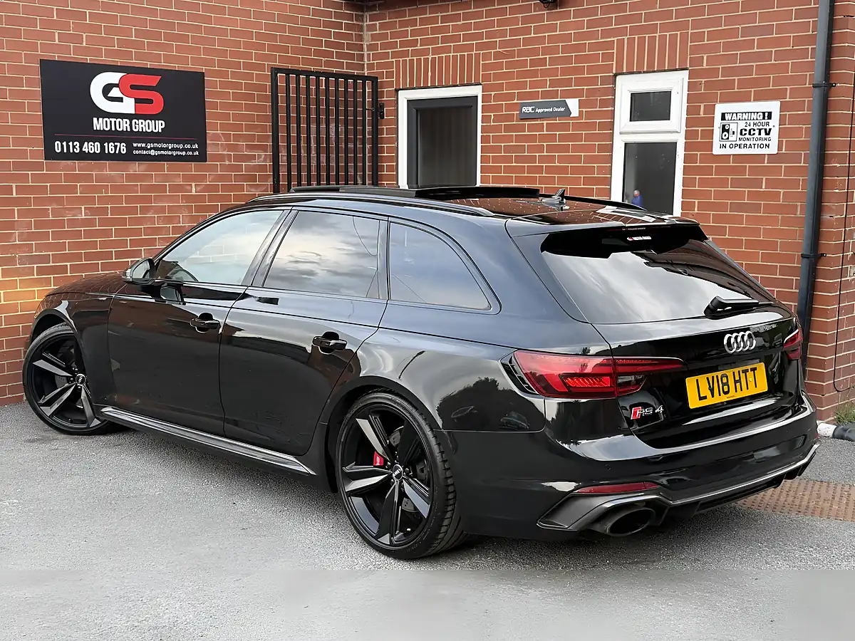 Used 2018 Audi RS4 Avant Carbon Edition Black - Interior and Exterior details 7