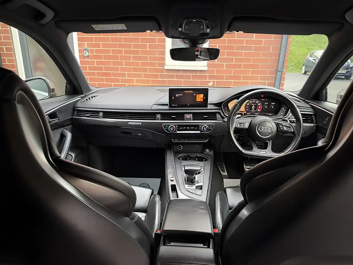 Used 2018 Audi RS4 Avant Grey - Interior and Exterior details 14