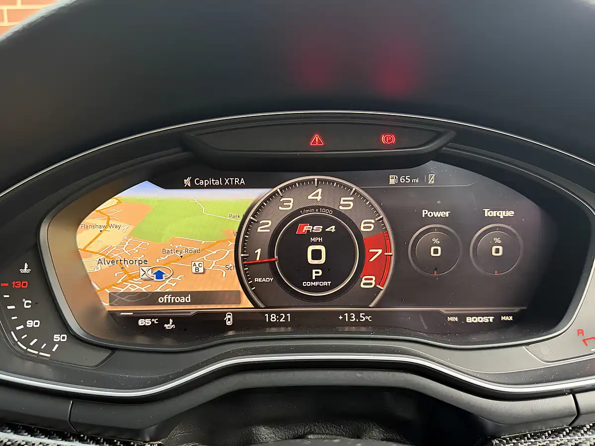 Used 2018 Audi RS4 Avant Grey - Interior and Exterior details 20