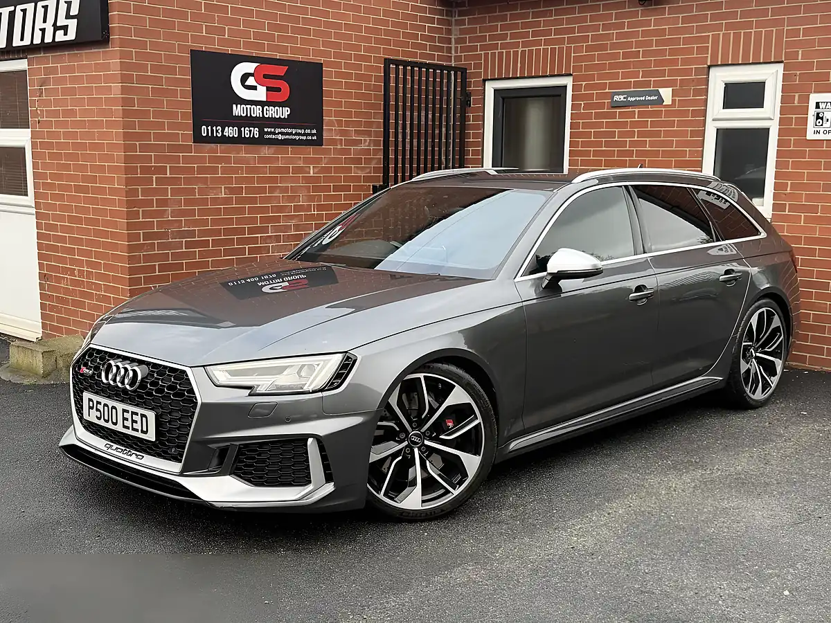 Used 2018 Audi RS4 Avant Grey - Interior and Exterior details 5